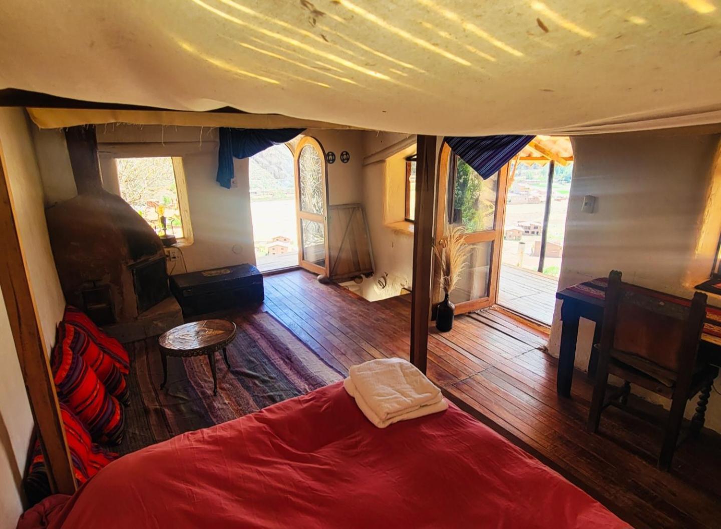 Wolf Totem Steam Punk Guesthouse Pisac Ngoại thất bức ảnh